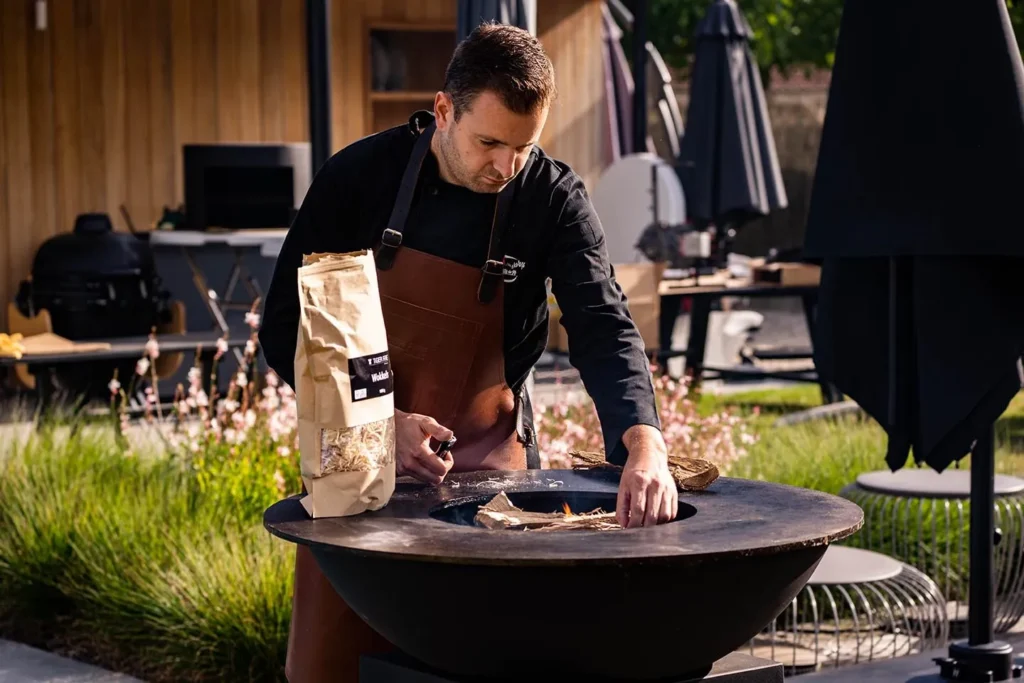 Our handmade plancha grills take your BBQ experience to the next level, combining functionality and elegance. BBQ KOPEN | EINEN BBQ KAFEN | PLANCHA