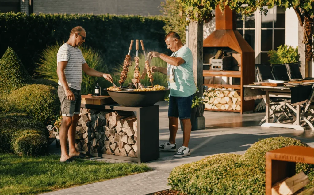 Experience the art of grilling with our exclusive plancha BBQs, handcrafted to perfection for your culinary delight. GRILLPLAAT BBQ | EINEN BBQ KAUFEN | Comprar um BBQ